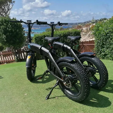 Alojamento de Acomodação e Pequeno-almoço Il Corallo La Maddalena (Sassari)